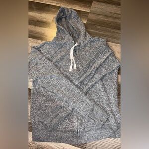 🦋Soft Lightweight zip up, Size M🦋